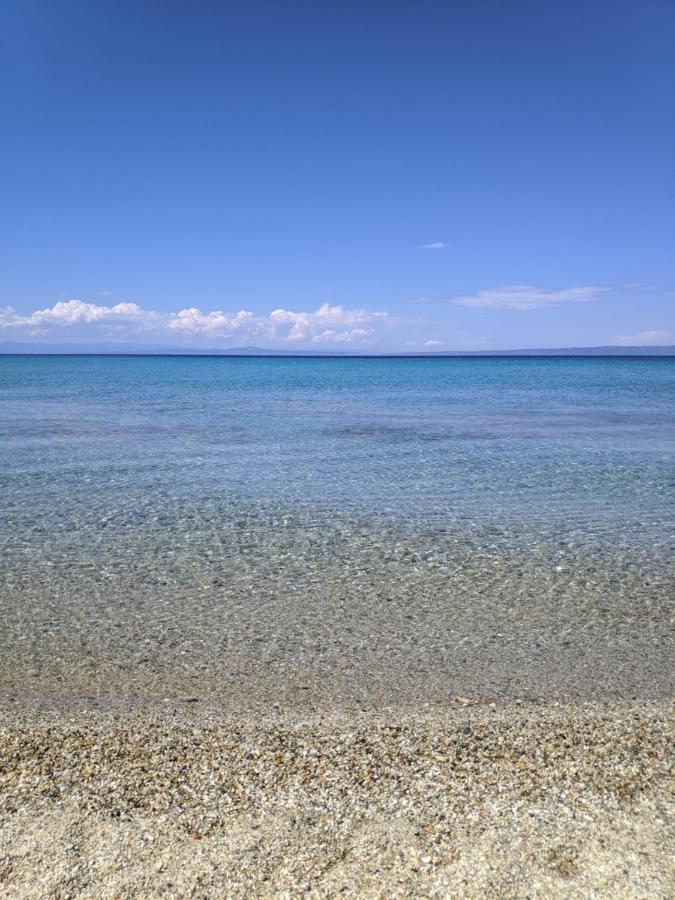 Вилла Pefkochori Family House Near The Beach Экстерьер фото