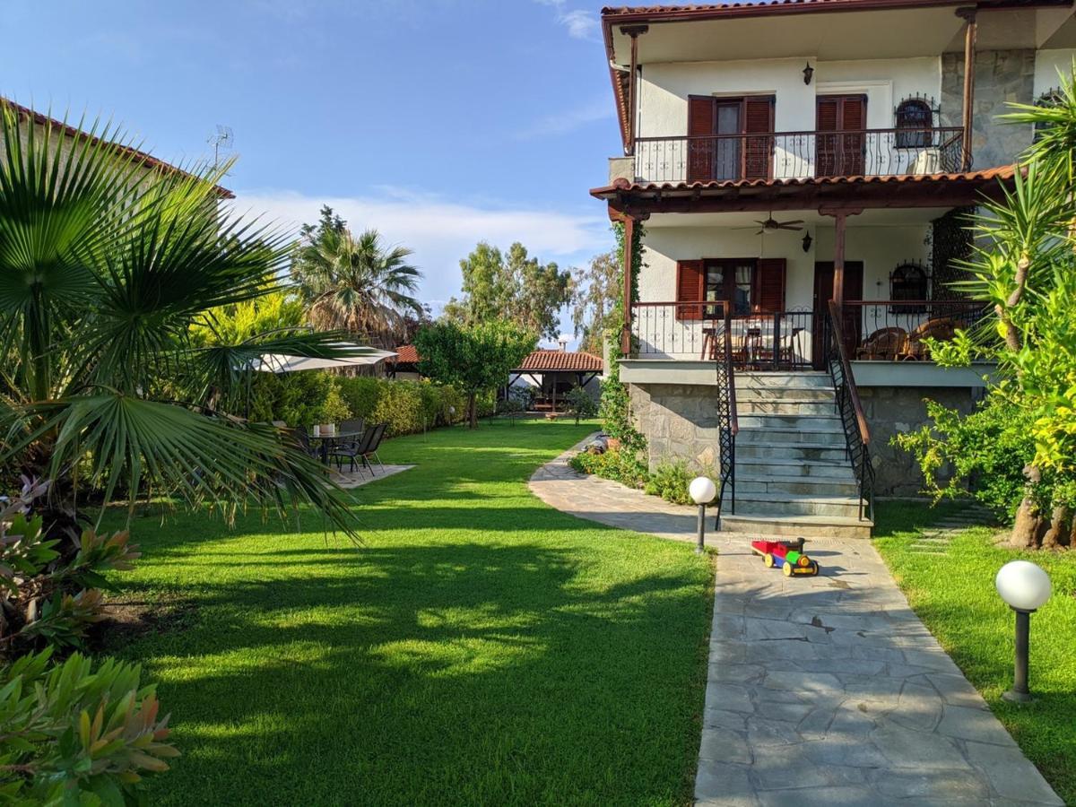 Вилла Pefkochori Family House Near The Beach Экстерьер фото